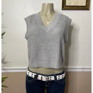 H&M Divided Women’s Grey Cable Knit V-Neck Cropped Sweater Vest